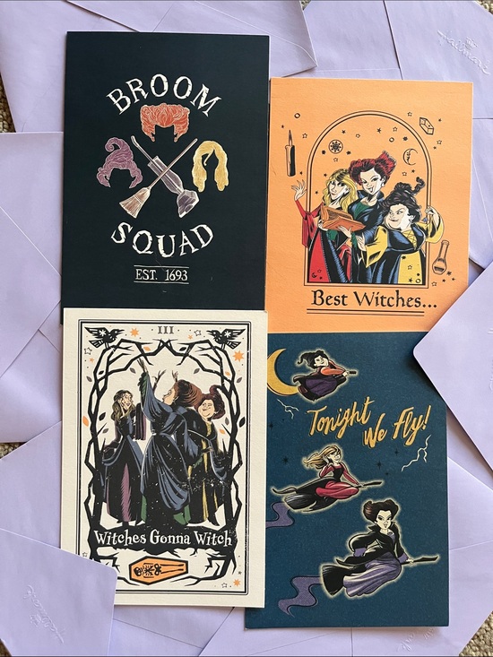 Hallmark Other - Hallmark Hocus Pocus Set of 4 Halloween Greeting Cards & Envelopes